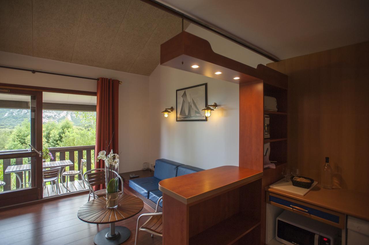 Aparthotel Castell'verde 3*
